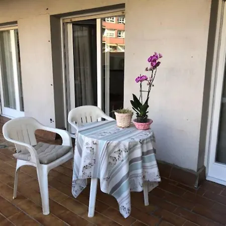 Comode Apartament Al Bell Mig De Girona Exterior photo